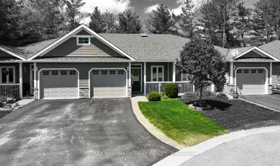 Att/Row/Townhouse in Severn