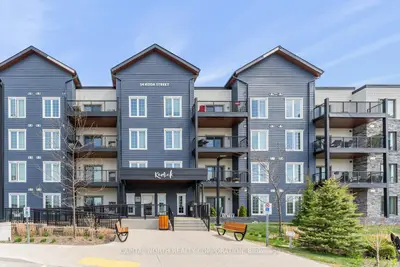 Condo Apartment in Barrie