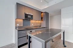 39 Mary St Street 1805, Barrie, ON L4N 1S9