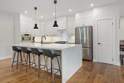Att/Row/Townhouse in Oro-Medonte