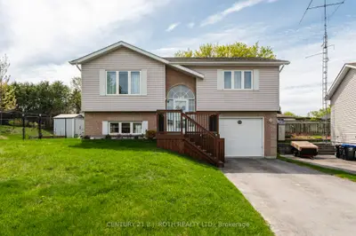 Detached in Midland
