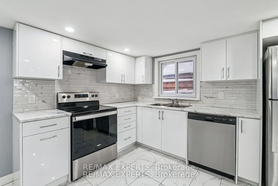 282 Gill Street, Orillia, ON L3V 4K4