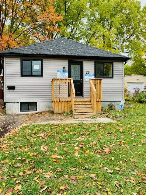 28 Grove Street E, Barrie, ON L4M 2N7