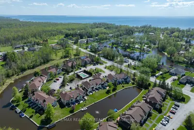 Condo Townhouse in Ramara