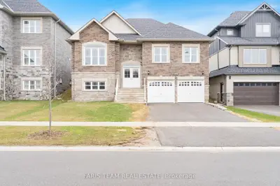 Detached in Orillia