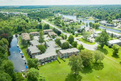 Condo Townhouse in Ramara