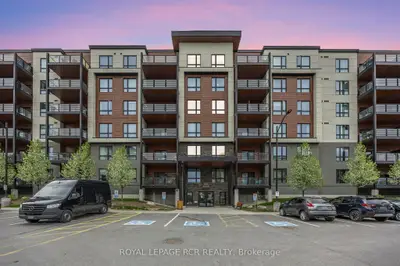 Common Element Condo in Barrie