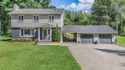 Detached in Clearview