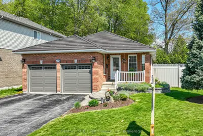 Detached in Orillia
