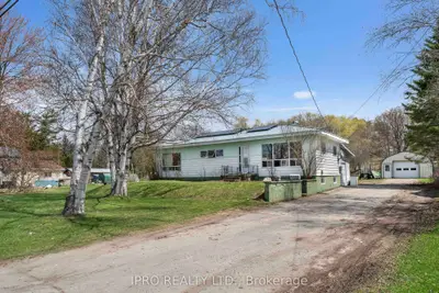 Detached in Penetanguishene