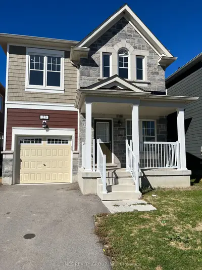 Detached in Wasaga Beach