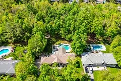 10 Merrington Avenue, Oro-Medonte, ON L3V 0R5