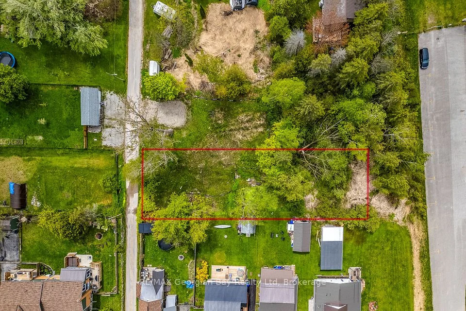 63 Nettleton Drive, Penetanguishene, ON L9M 1N1