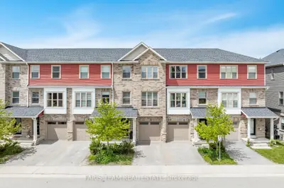 Att/Row/Townhouse in Barrie