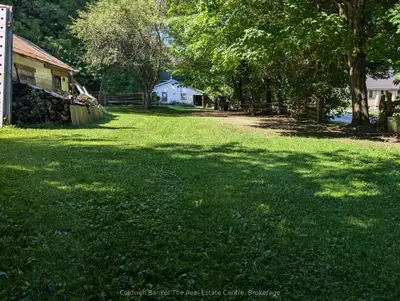 Detached in Clearview