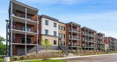 Condo Apartment in Clearview