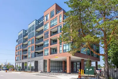 Condo Apartment in Barrie
