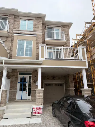 Att/Row/Townhouse in Barrie