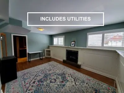 Detached in Wasaga Beach