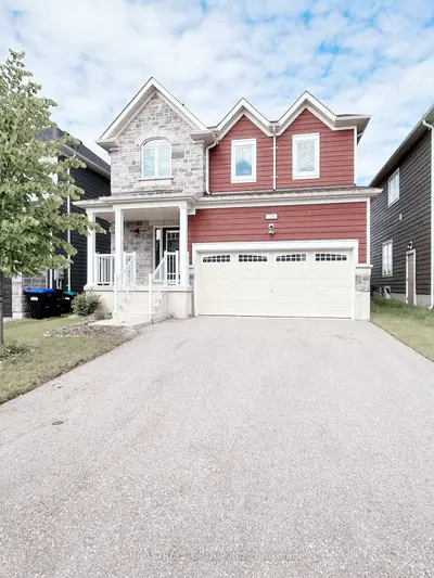 Detached in Wasaga Beach