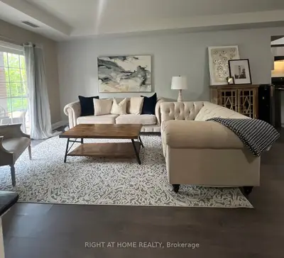 Condo Apartment in Barrie