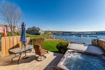 Condo Townhouse in Penetanguishene
