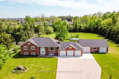 Detached in Oro-Medonte
