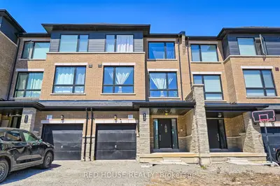 Att/Row/Townhouse in Barrie