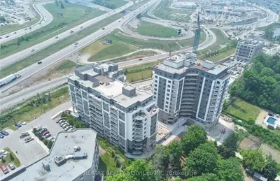 Condo Apartment in Barrie