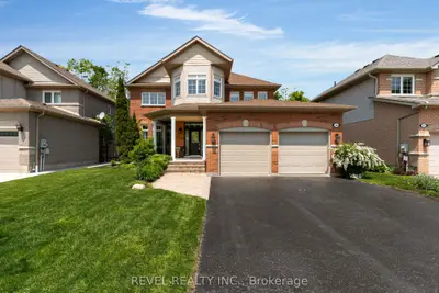 Detached in Barrie