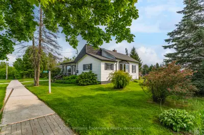 Detached in Springwater
