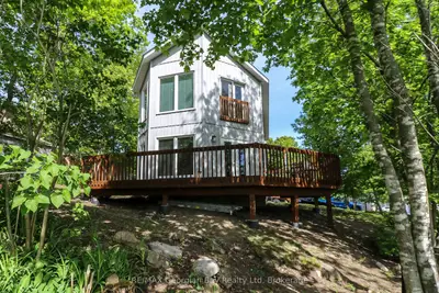 Detached in Tay