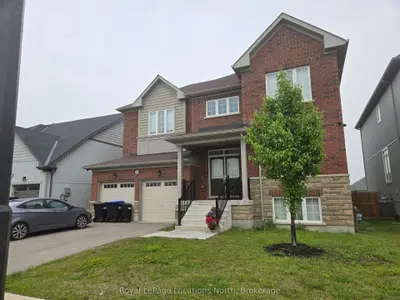 Detached in Clearview