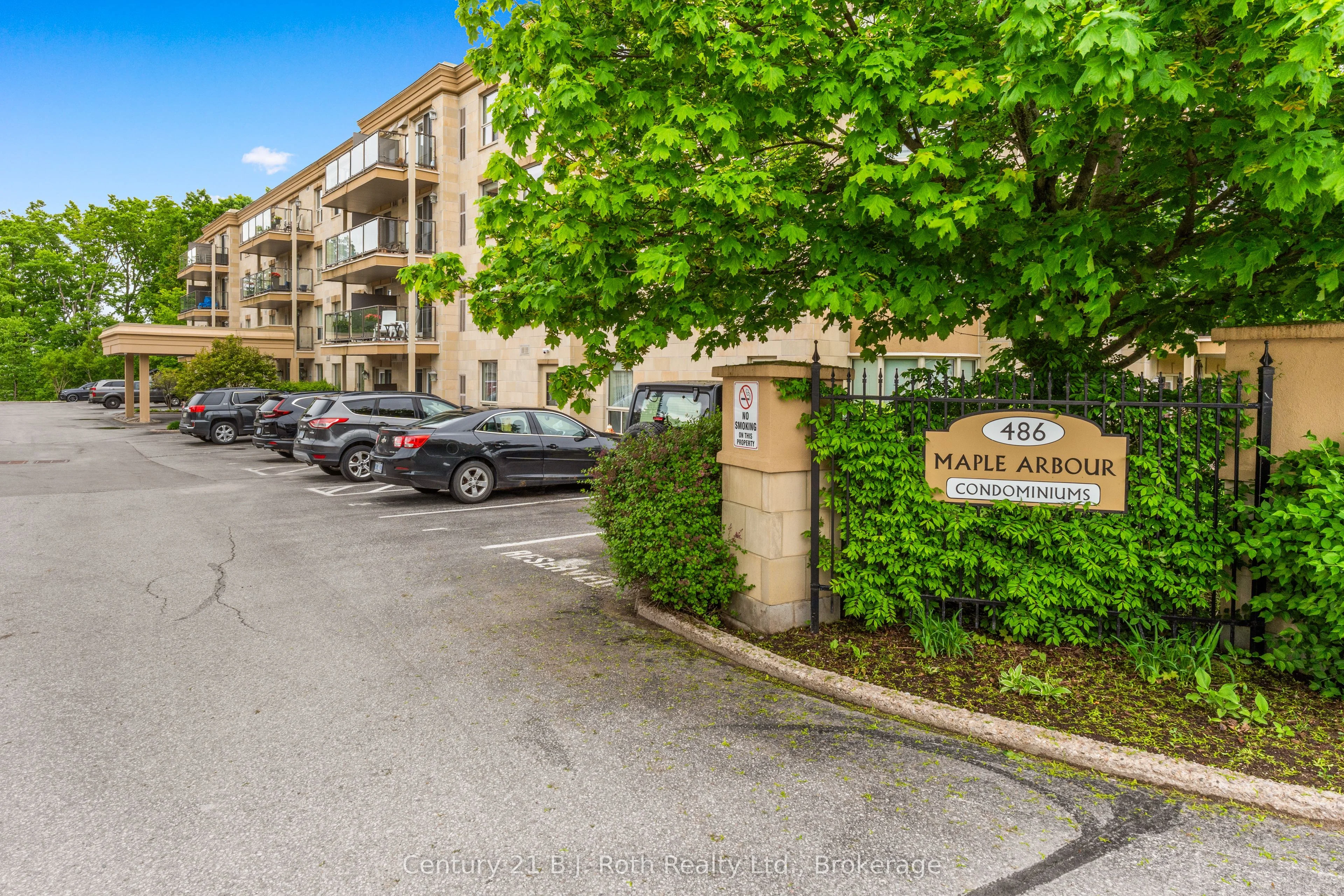 Condo Apartment in Orillia