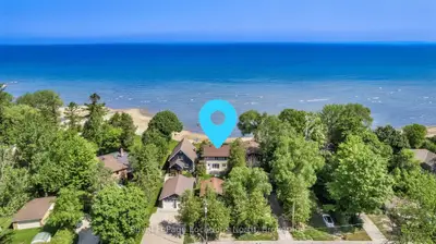 Detached in Wasaga Beach