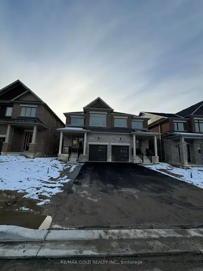 Semi-Detached in Springwater