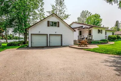 Detached in Ramara