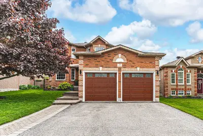 Detached in Barrie