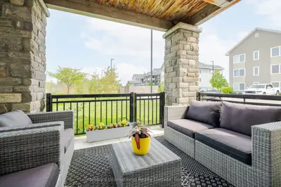 Common Element Condo in Collingwood