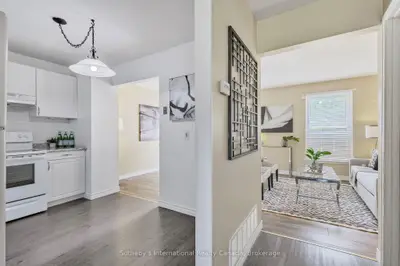 Semi-Detached in Barrie