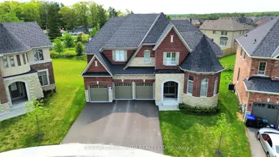 Detached in Springwater