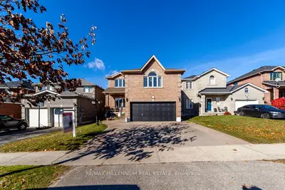 Detached in Barrie