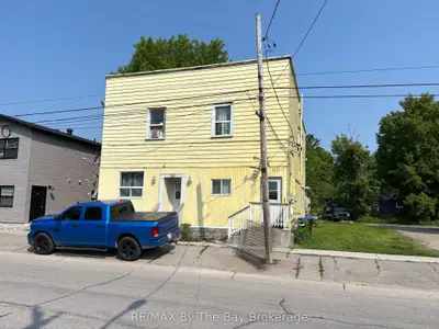 Fourplex in Tay