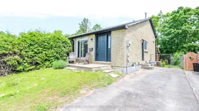 Semi-Detached in Barrie