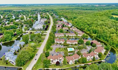 Condo Townhouse in Ramara