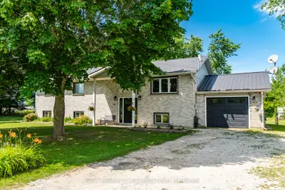 Detached in Clearview