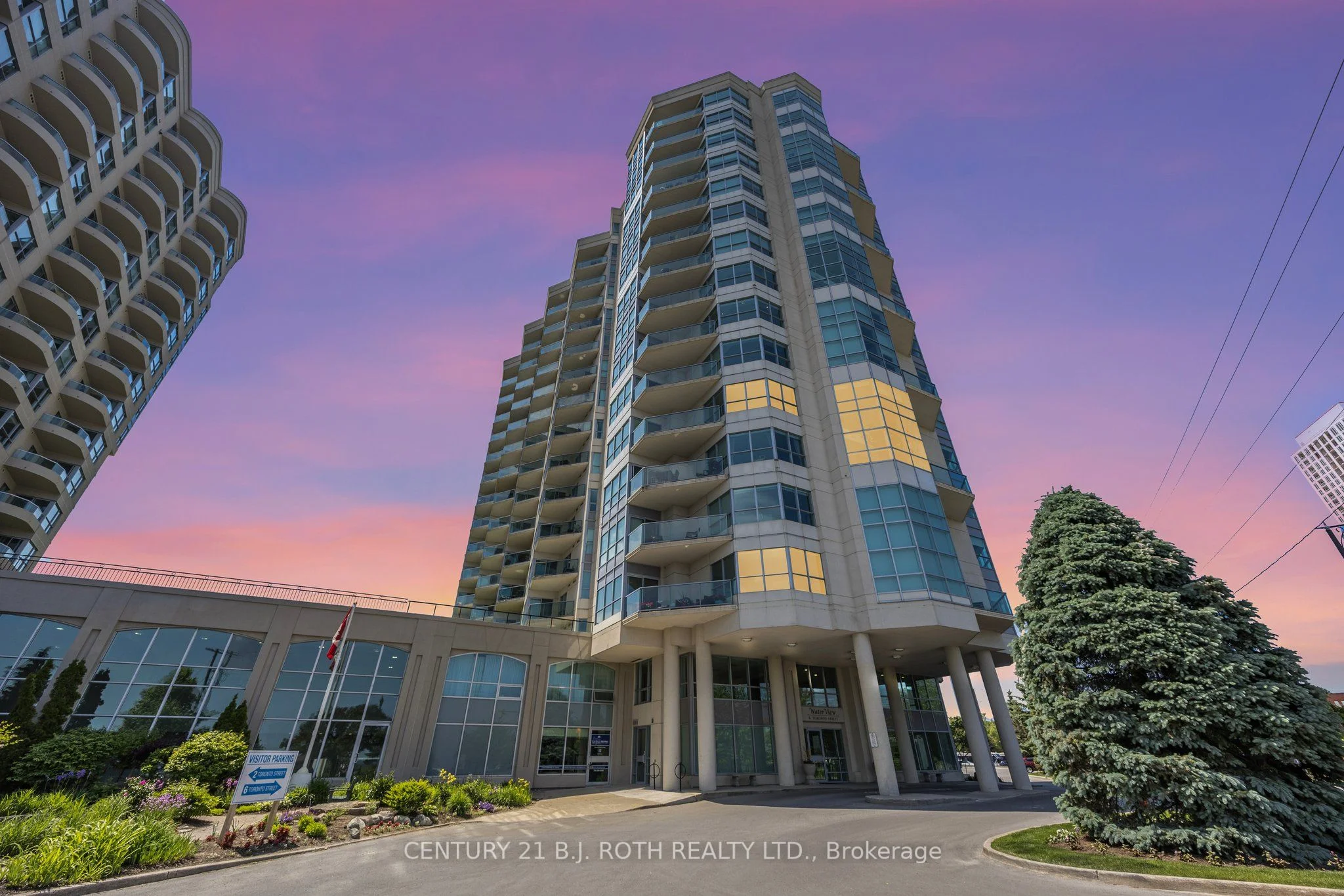 Condo Apartment in Barrie