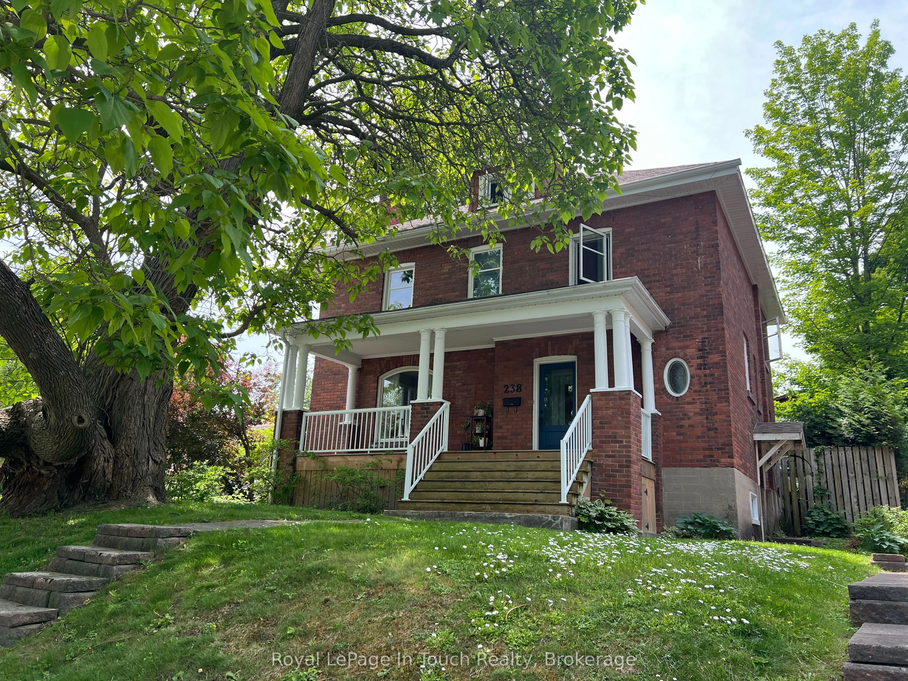 238 Sixth Street, Midland, ON L4R 3Y1