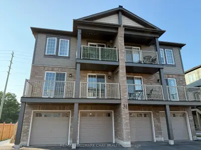 Condo Apartment in Barrie