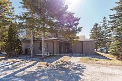 Common Element Condo in Collingwood